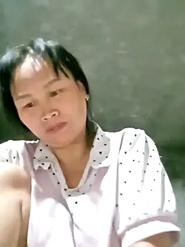 maple694 online show from October 2025 01:42:02 PM