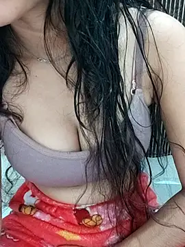 Snapshot of NAIRA5677 chatting on November 2025 04:29:02 AM NAIRA5677 online show from November 2025 04:29:02 AM