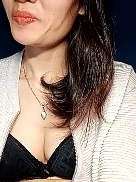 Hinna x online show from December 2025 08:41:02 AM