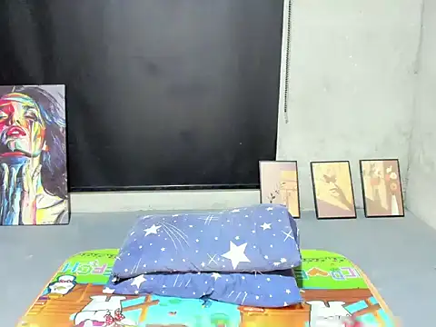 Colette Thompson online show from February 2026 02:10:01 PM