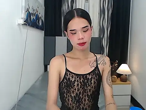 Colette Thompson online show from April 2026 03:25:02 PM