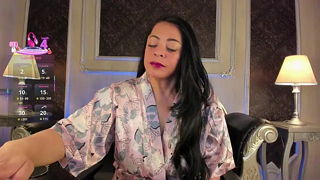 adelinemoretti online show from October 2025 05:54:02 PM