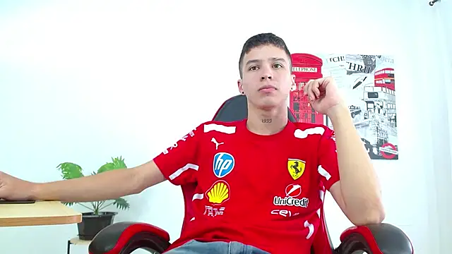 Snapshot of Cumandres18 chatting on October 2025 02:02:01 PM Cumandres18 online show from October 2025 02:02:01 PM