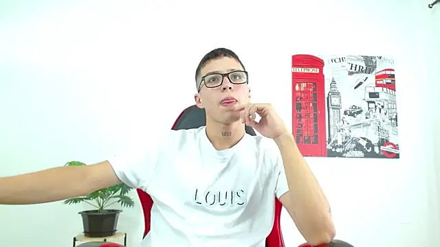 Snapshot of Cumandres18 chatting on October 2025 02:03:02 PM Cumandres18 online show from October 2025 02:03:02 PM