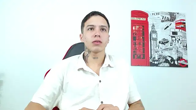 Snapshot of Cumandres18 chatting on February 2026 03:08:01 PM Cumandres18 online show from February 2026 03:08:01 PM