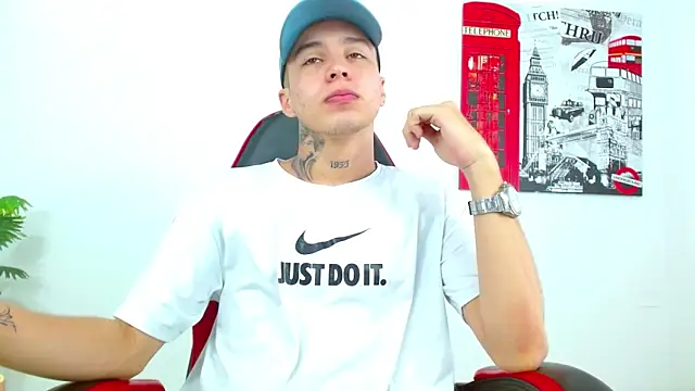 Snapshot of Cumandres18 chatting on February 2026 02:57:01 PM Cumandres18 online show from February 2026 02:57:01 PM