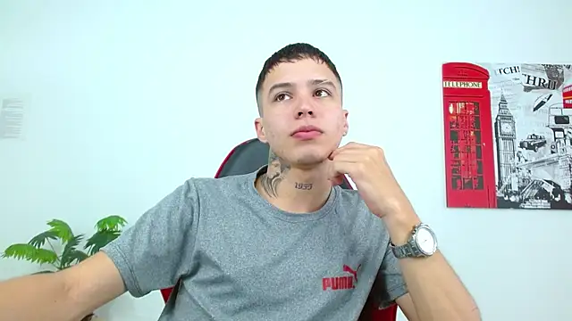 Cumandres18 online show from March 2026 03:07:02 PM