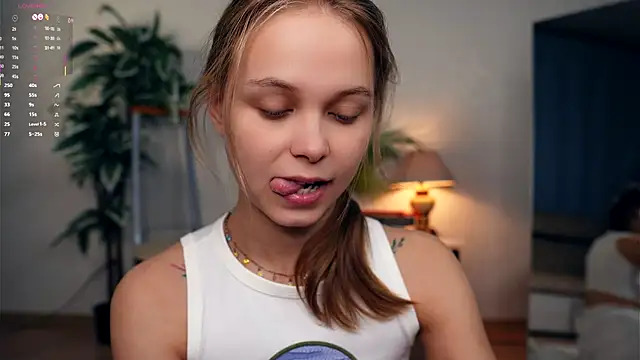 OdellaGillingham online show from September 2025 06:33:01 PM