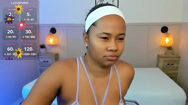 AuroraSky8 online show from September 2025 11:55:02 AM