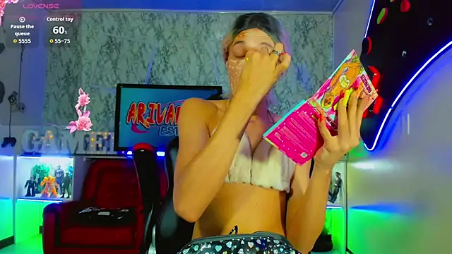 Madison Mujica online show from October 2025 11:11:01 AM