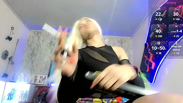 Madison Mujica online show from October 2025 11:21:02 AM