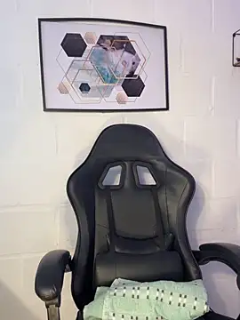 Alyson Conner online show from March 2026 01:18:02 PM