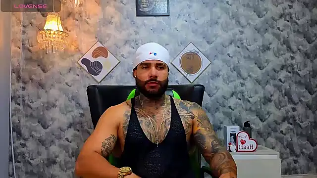 Snapshot of Apolo_rousse1 chatting on March 2026 09:32:02 PM Apolo rousse1 online show from March 2026 09:32:02 PM