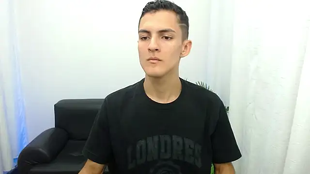 Snapshot of Matiius18 chatting on October 2025 01:47:02 PM Matiius18 online show from October 2025 01:47:02 PM