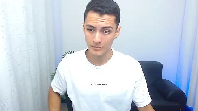 Matiius18 online show from January 2026 02:43:02 PM