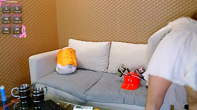 Snapshot of Flirty_Duo chatting on October 2025 01:00:02 AM Flirty Duo online show from October 2025 01:00:02 AM