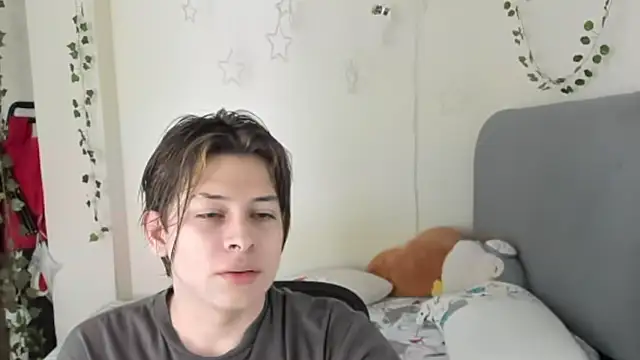 Felix art online show from September 2025 07:28:01 PM