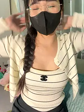 Snapshot of Dior_baby chatting on November 2025 02:02:02 AM Dior baby online show from November 2025 02:02:02 AM