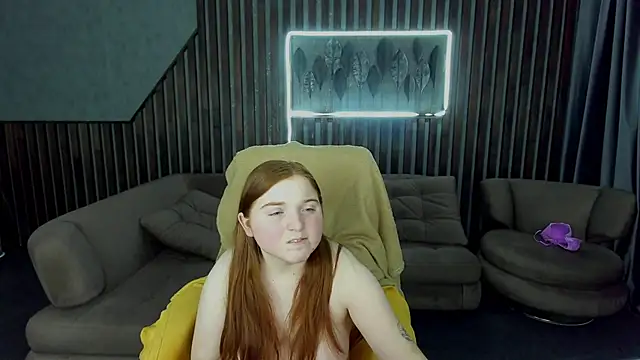 KattyRose8 online show from October 2025 05:47:02 PM