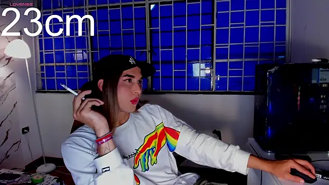 angelgoald1 online show from September 2025 10:53:01 PM