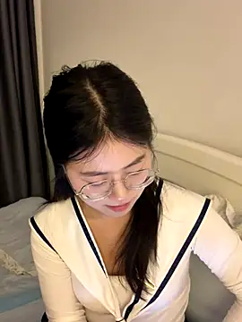 Ella-A9 online show from September 2025 06:22:01 PM