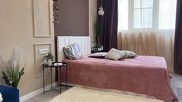 daniellia  online show from February 2026 09:20:01 AM