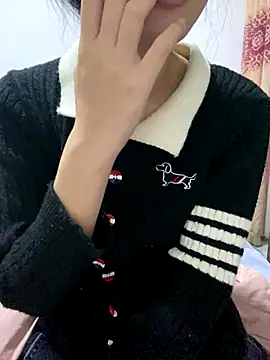 MengMeng0515 online show from November 2025 11:54:02 AM