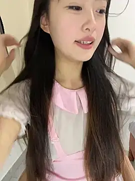 Snapshot of MengMeng0515 chatting on June 2026 01:41:02 PM MengMeng0515 online show from June 2026 01:41:02 PM