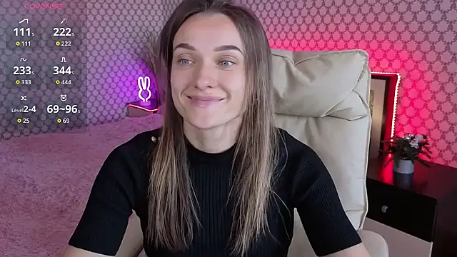 EmmySkyy online show from September 2025 09:55:02 AM