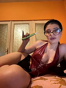 Larra69 online show from January 2026 06:11:01 PM