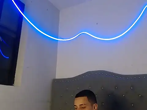 Snapshot of xalejo_max chatting on September 2025 09:28:02 PM xalejo max online show from September 2025 09:28:02 PM