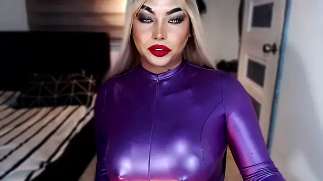 xTrixieMae online show from January 2026 06:13:01 PM