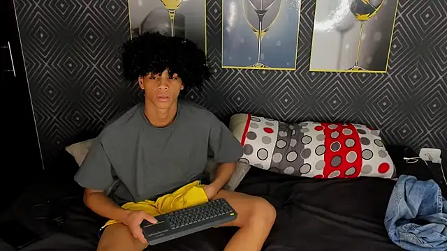 Violet Dream2 online show from February 2026 01:04:02 AM