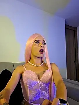 chloe ember online show from April 2026 10:10:02 PM