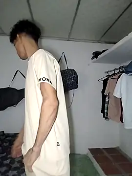 Brayanellatino online show from April 2026 09:28:02 AM