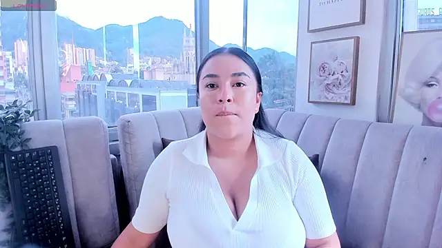 Zoey thompson online show from October 2025 07:34:02 PM