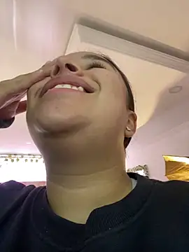 Zoey thompson online show from March 2026 07:28:02 PM