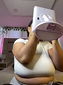 Zoey thompson online show from April 2026 08:36:02 PM