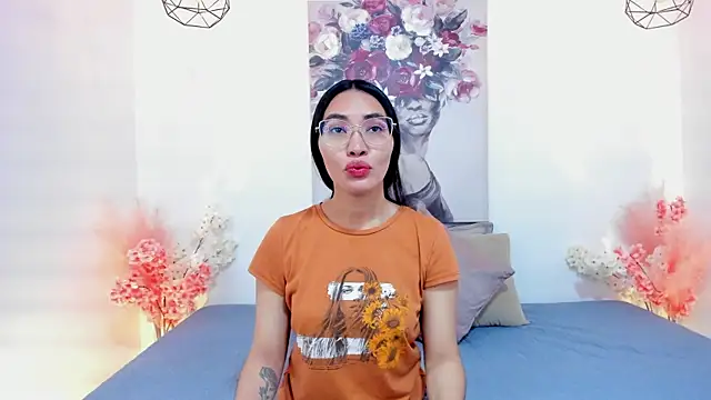 lucyy liiuu online show from November 2025 01:10:02 PM