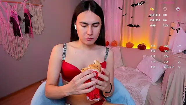 HeyAlena online show from October 2025 07:18:01 AM