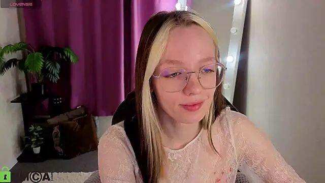 R0cket bunny online show from May 2026 01:03:01 AM