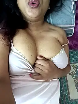 sweet jenni online show from April 2026 04:57:01 AM