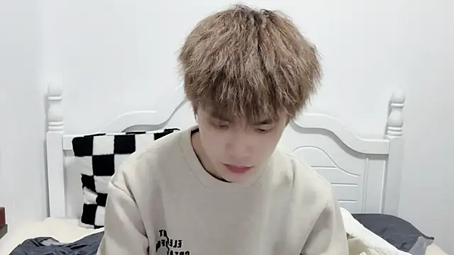 Snapshot of linger2563 chatting on October 2025 03:04:01 PM linger2563 online show from October 2025 03:04:01 PM