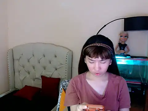 ShantalFoxxy  online show from April 2026 05:30:01 AM