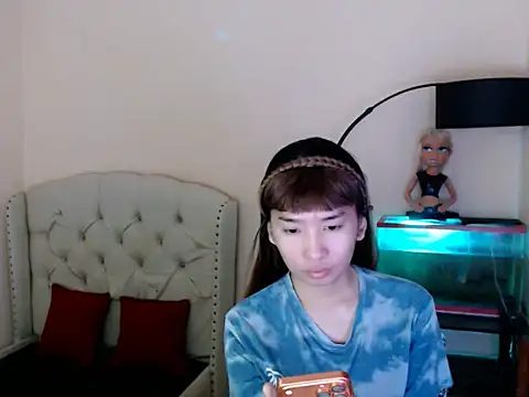 ShantalFoxxy  online show from April 2026 01:05:01 AM