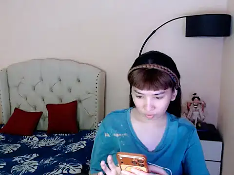 Snapshot of ShantalFoxxy_ chatting on July 2026 01:43:01 AM ShantalFoxxy online show from July 2026 01:43:01 AM