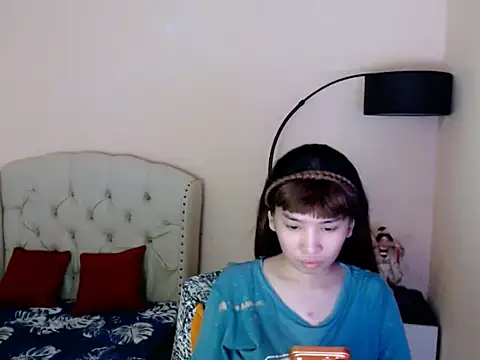 Snapshot of ShantalFoxxy_ chatting on July 2026 02:15:02 AM ShantalFoxxy online show from July 2026 02:15:02 AM