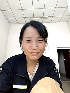 Snapshot of Haili-1 chatting on October 2025 08:04:02 AM Haili-1 online show from October 2025 08:04:02 AM