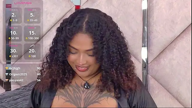 Cristal-Jonnes online show from April 2026 04:04:02 AM