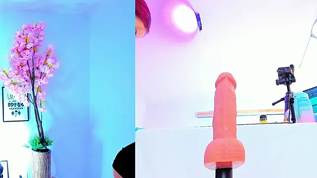 maily zanss online show from September 2025 07:15:02 PM